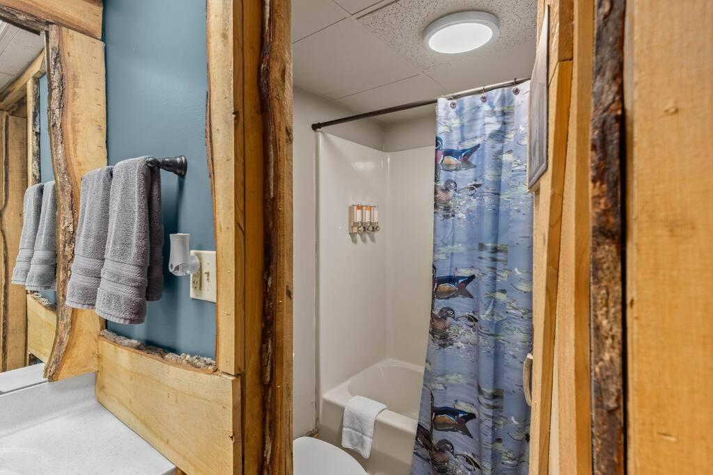 Stonegate Lodge Pool Fire Pits King Bedfast Wifi 50In Tv Room #209 Eureka Springs Luaran gambar